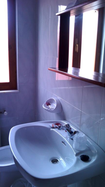Hotel El Sueve كولونغا الغرفة الصورة